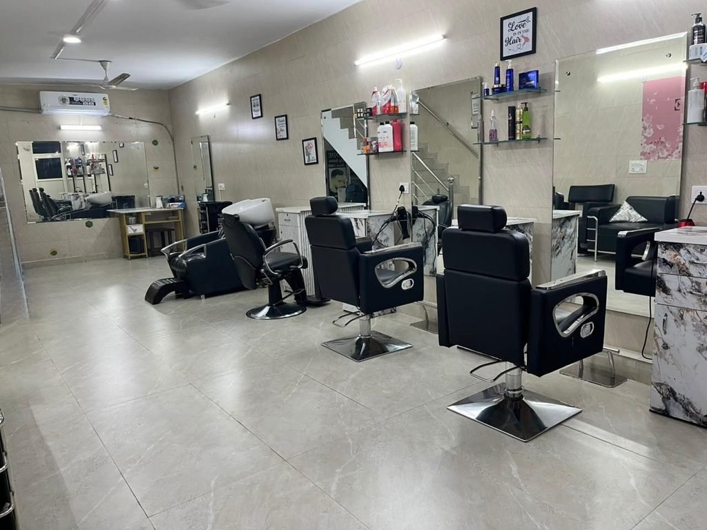A’ LA-MODE salon photo 3
